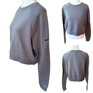 Nike Gray Dri-Fit Embossed Cropped Crewneck Sweatshirt Size Small